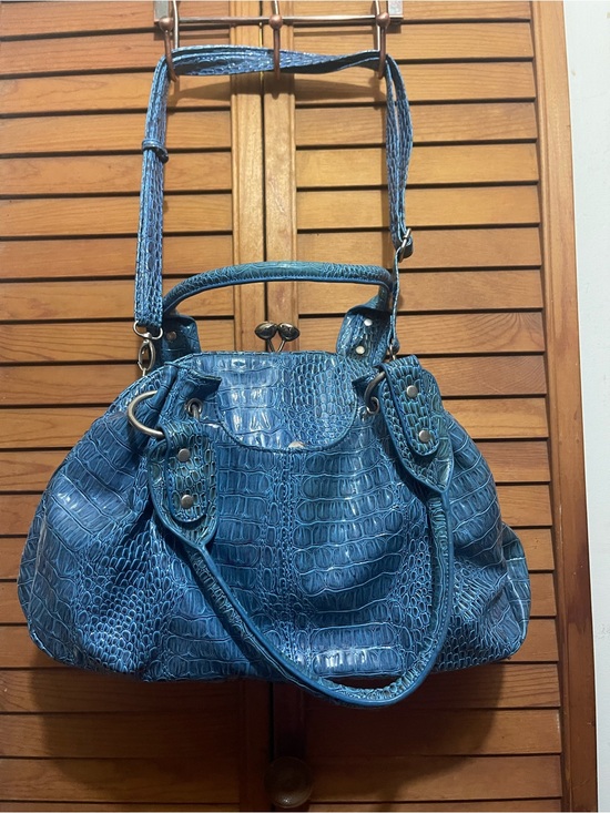 Handbags - Blue Croc-Textured Women’s Shoulder Bag